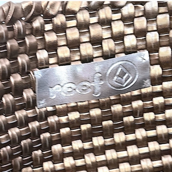 Reef Gold Woven Tote Bag - Picture 2 of 3